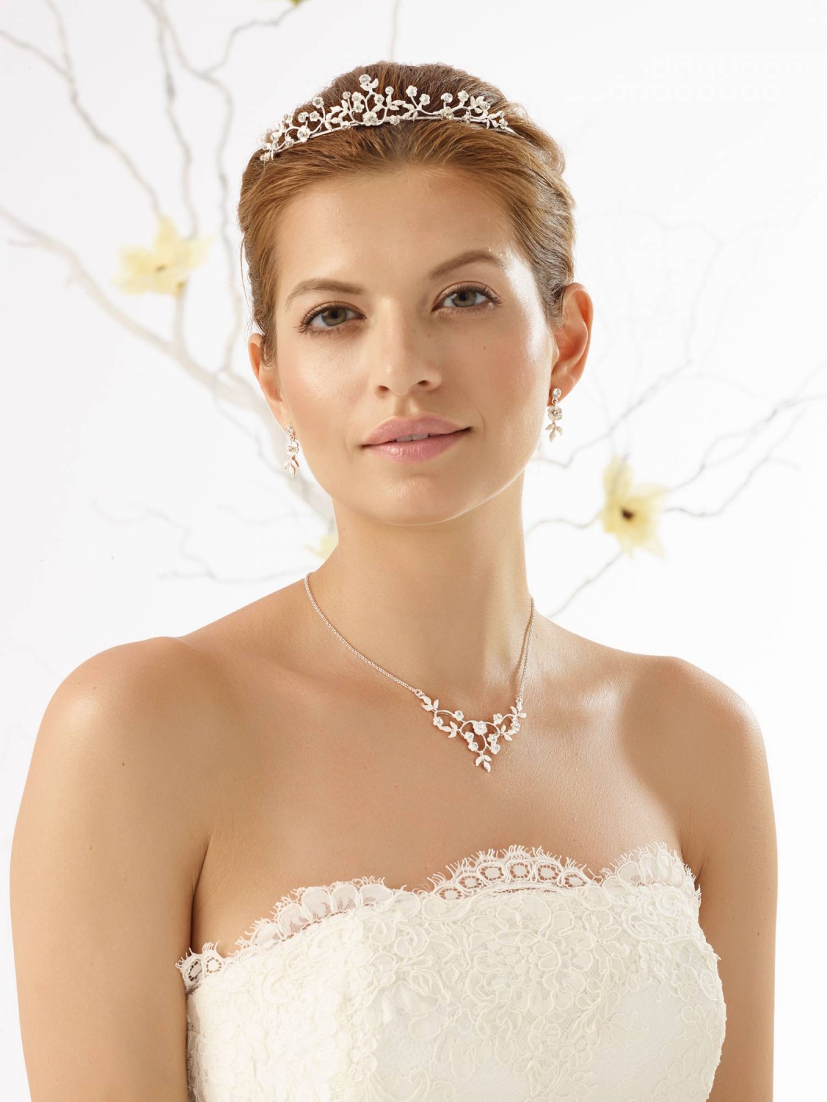 Tocados y Tiara novia Bianco D44 Complementos vestidos de novia