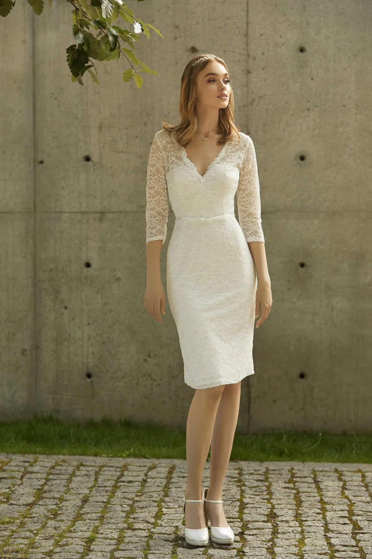 VESTIDONOVIA CORTO ENCAJE BRIDE NOW BN017 VESTIDONOVIA CORTO ENCAJE BRIDE NOW BN017