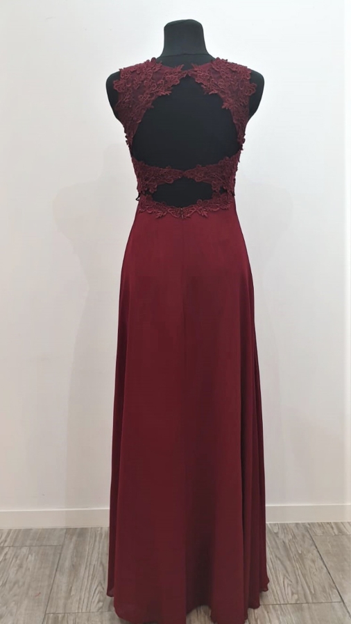 8757 VESTIDO LARGO DE GASA CON ABERTURA EN LA PIERNA Y ESCOTE EN V. consultar disponibilidad y fecha entrega.